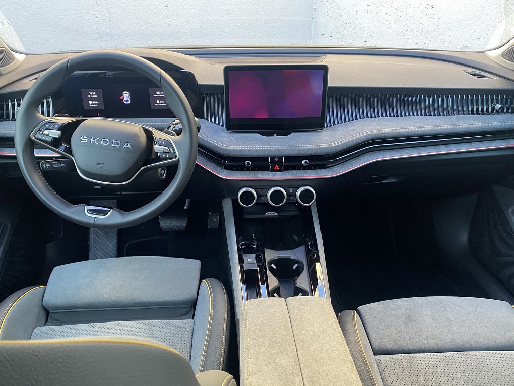 Škoda Superb IV 2.0 TDi Selection