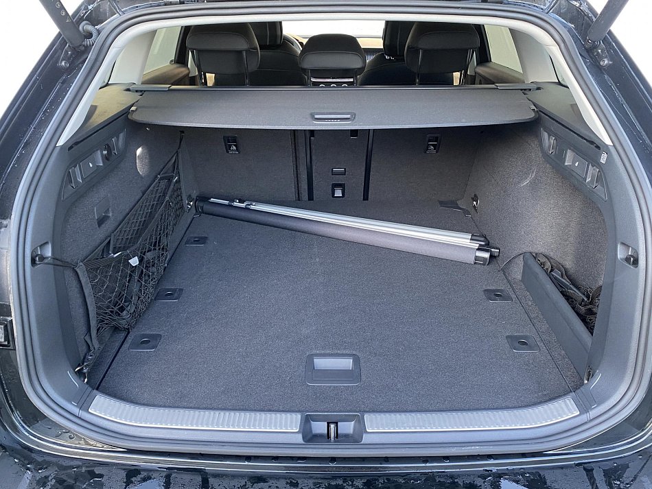 Škoda Superb IV 2.0 TDi Selection