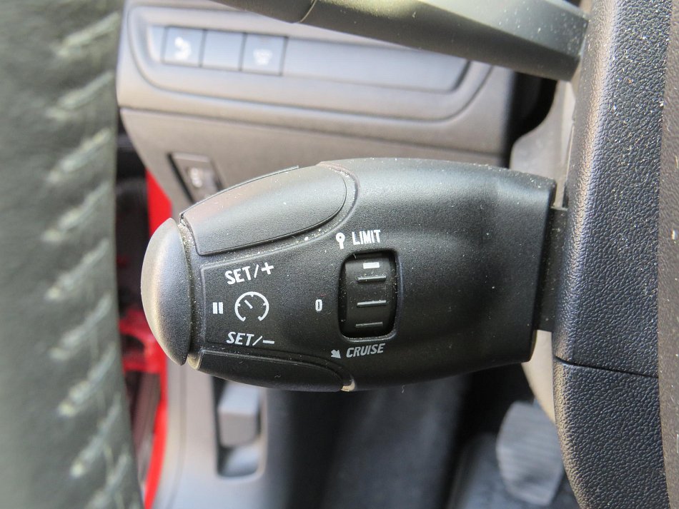 Peugeot 2008 1.2PT 