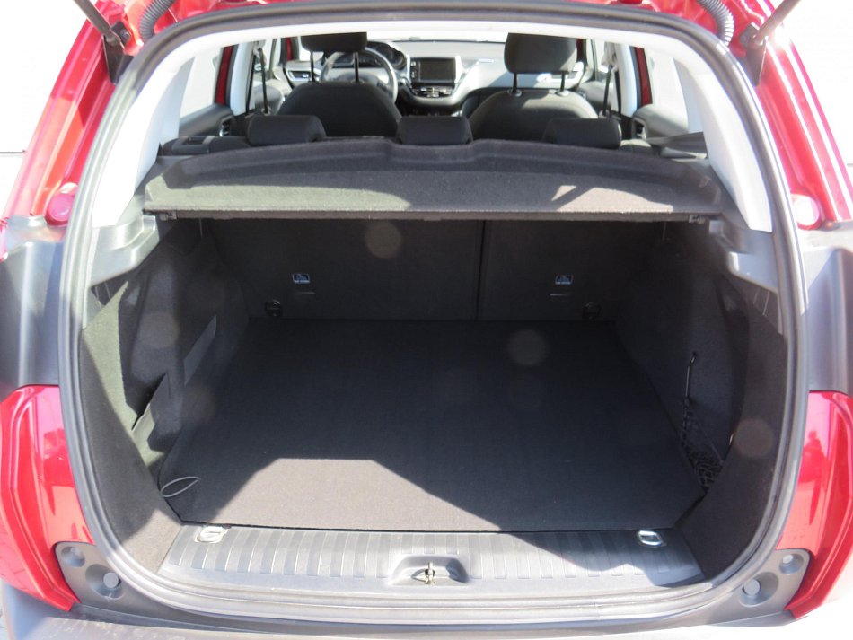 Peugeot 2008 1.2PT 