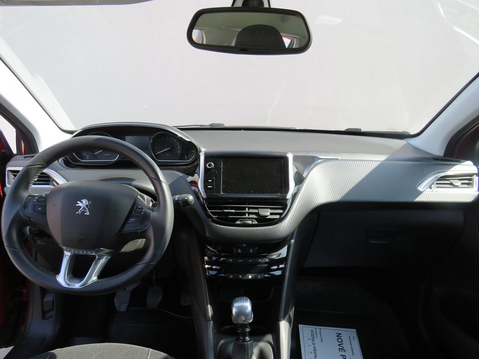 Peugeot 2008 1.2PT 