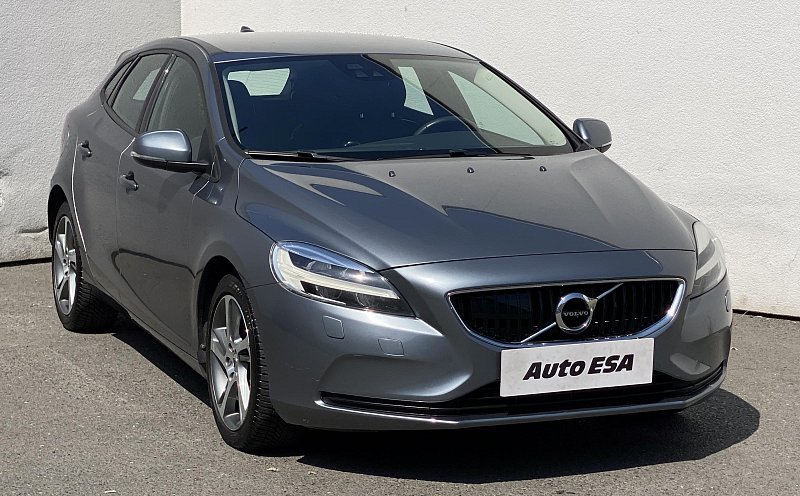 Volvo V40 2.0D 