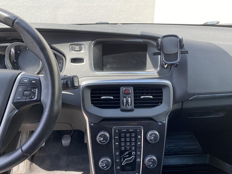 Volvo V40 2.0D 
