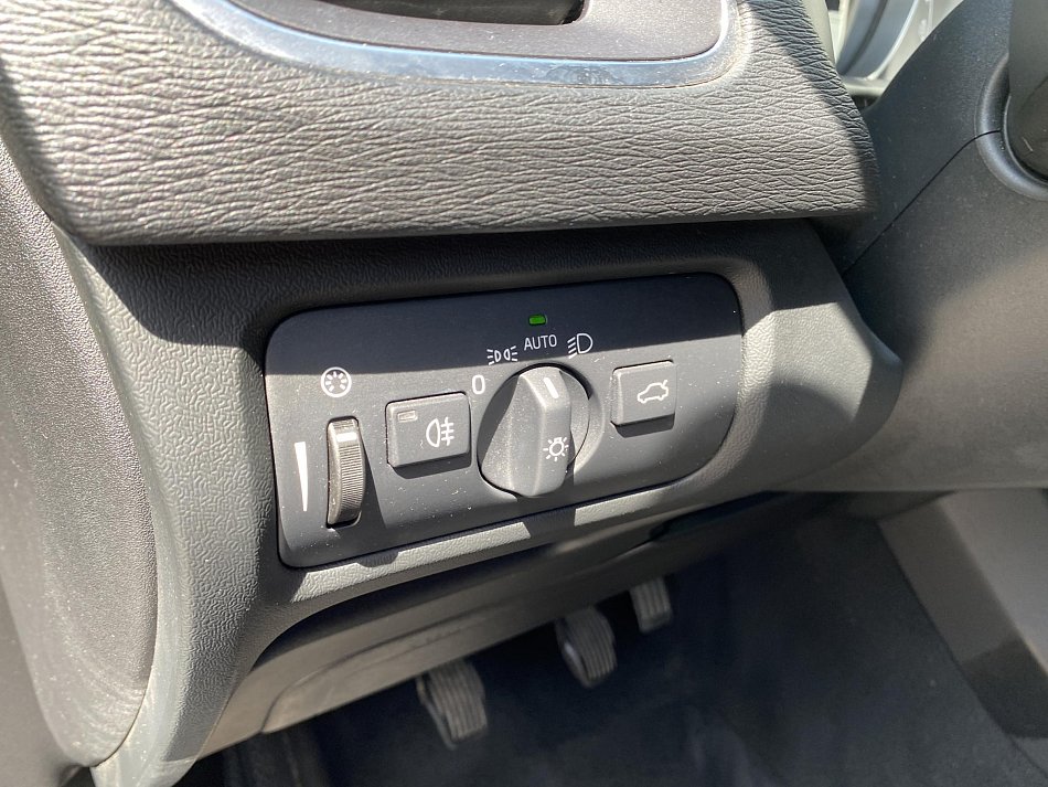 Volvo V40 2.0D 