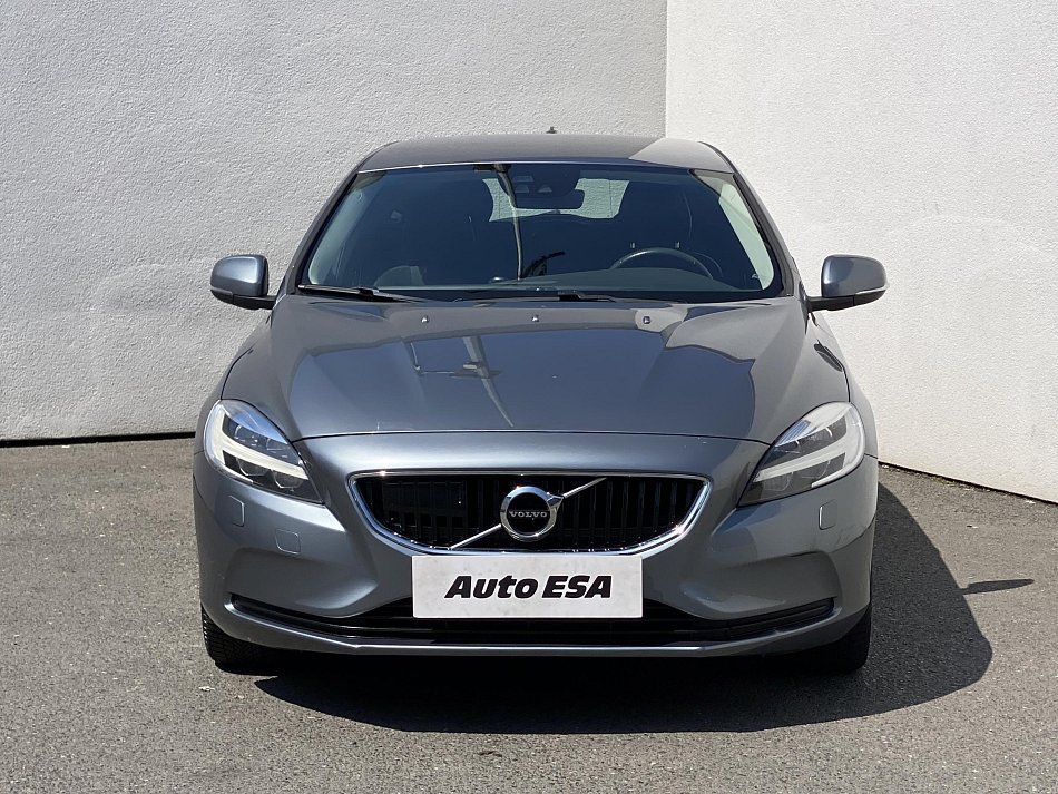 Volvo V40 2.0D 