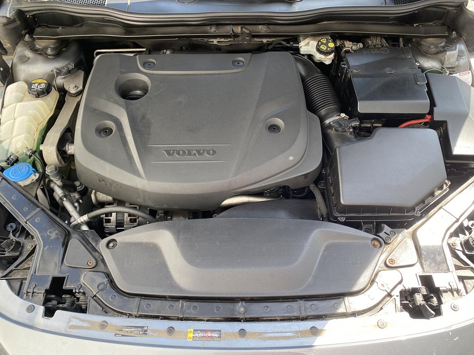 Volvo V40 2.0D 