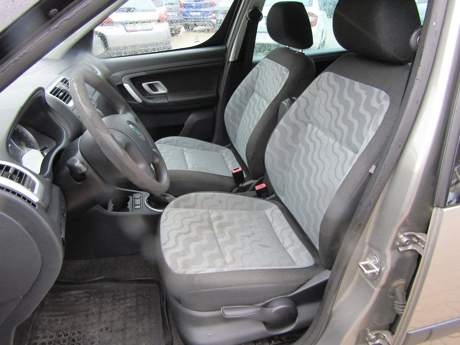 Škoda Roomster 1.4 16V 