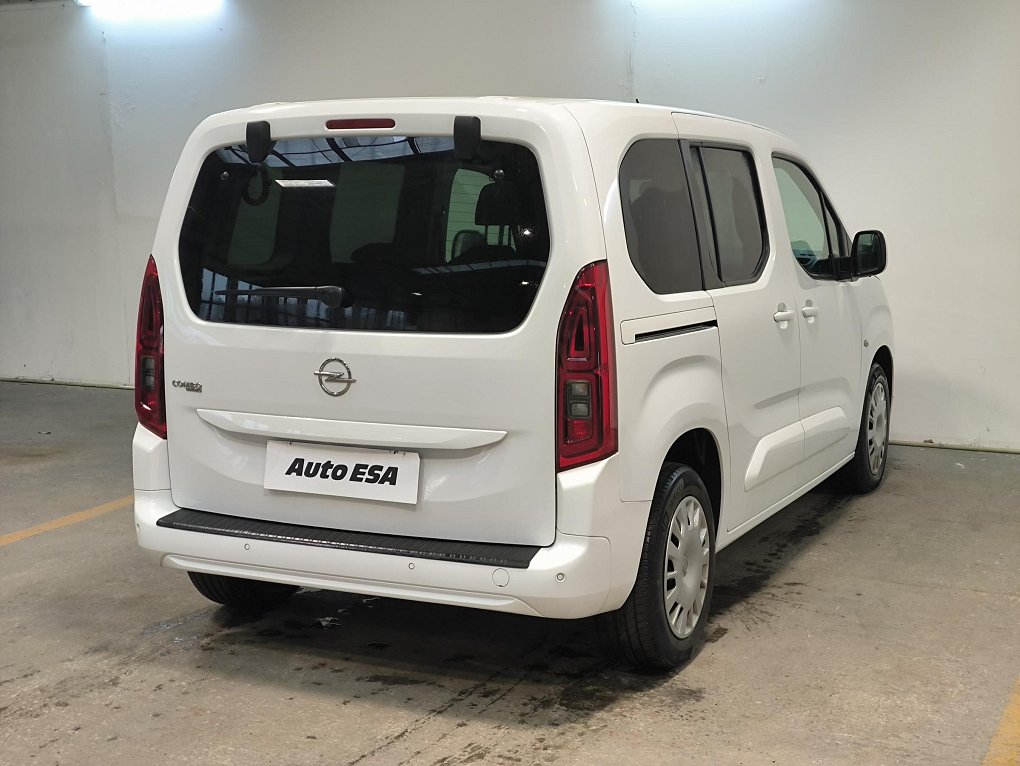 Opel Combo 1.2T 