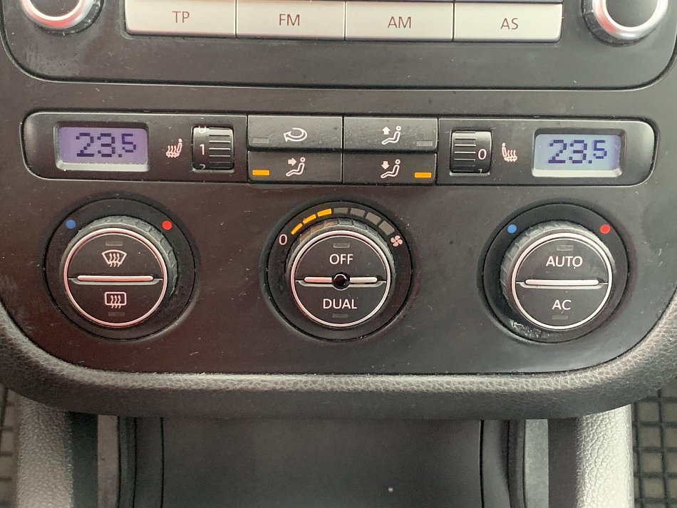 Volkswagen Golf 1.4 TSi 