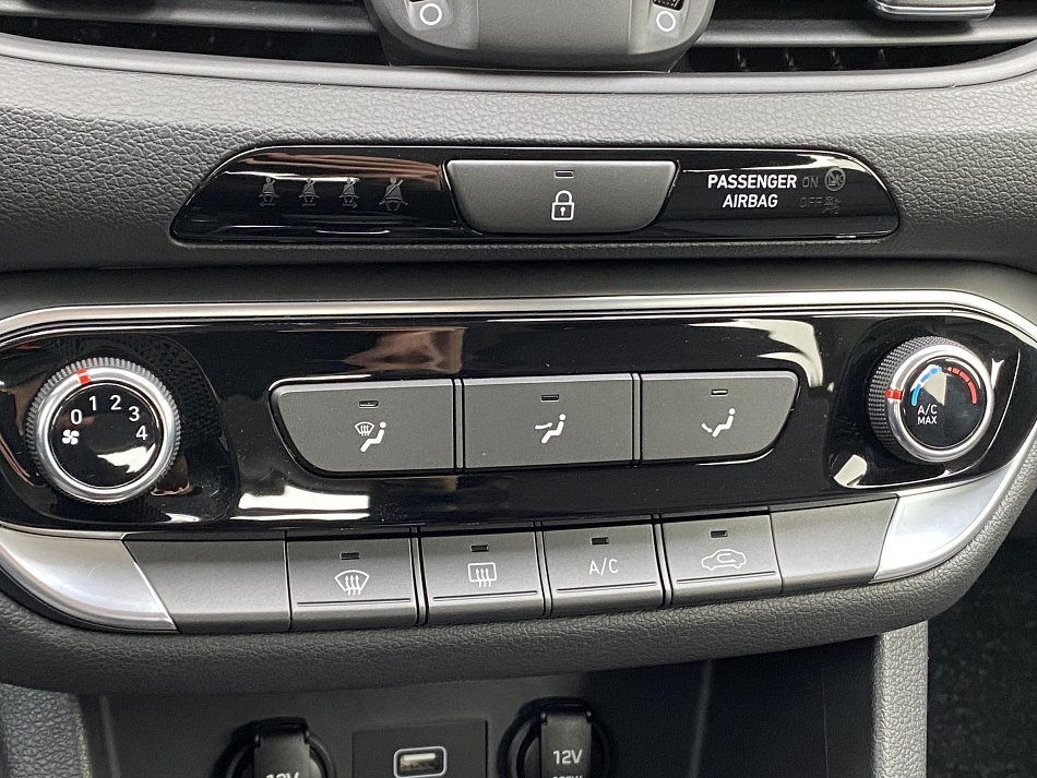 Hyundai I30 1.5 DPi Smart