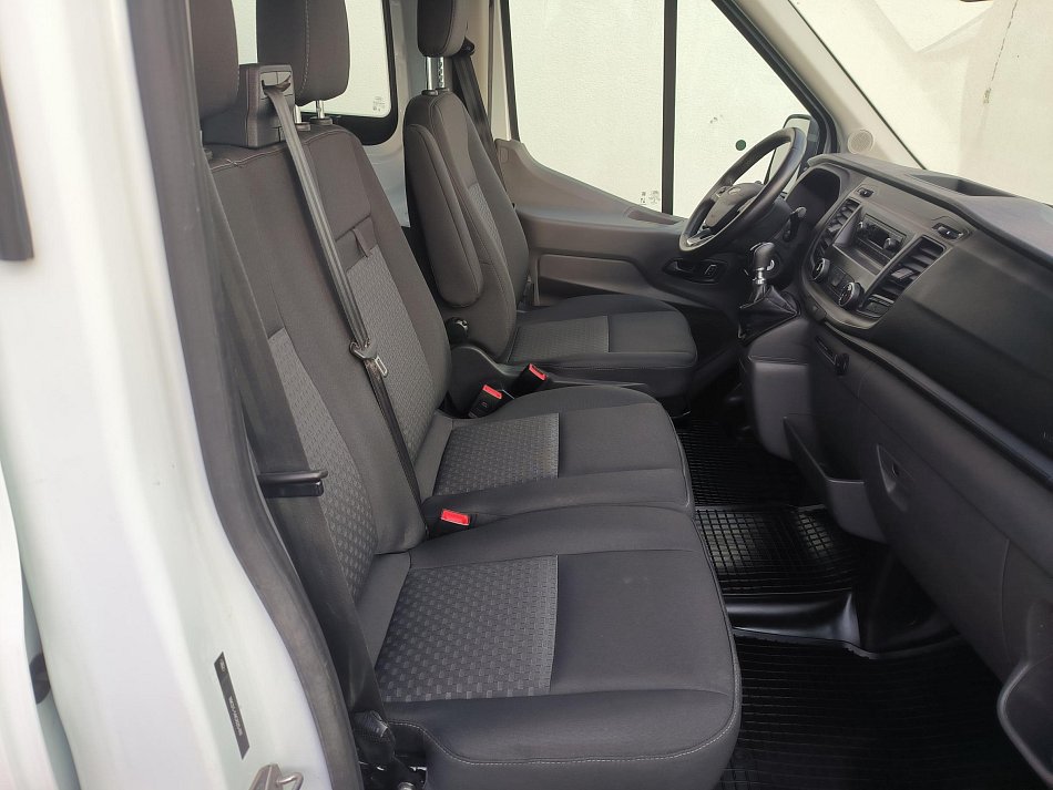 Ford Transit 2.0TDCi Trend L3H3 6míst