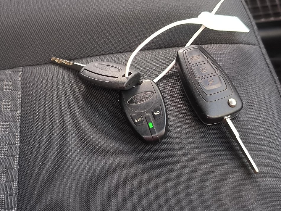 Ford Transit 2.0TDCi Trend L3H3 6míst