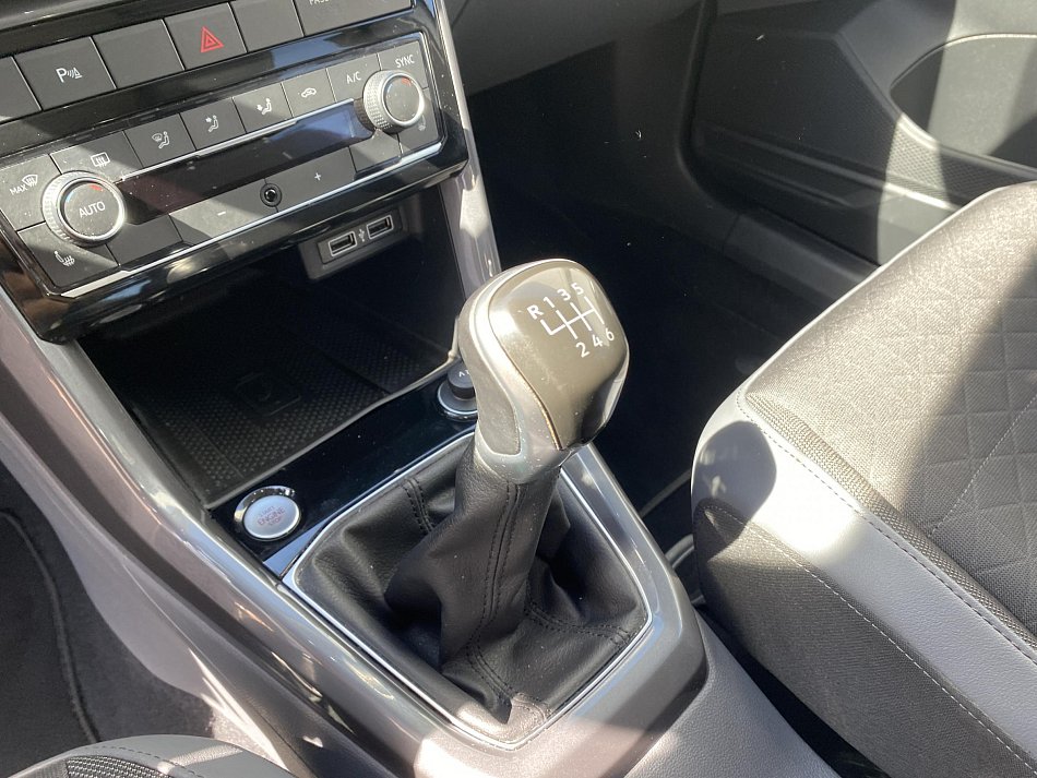 Volkswagen T-Cross 1.0 TSi Highline