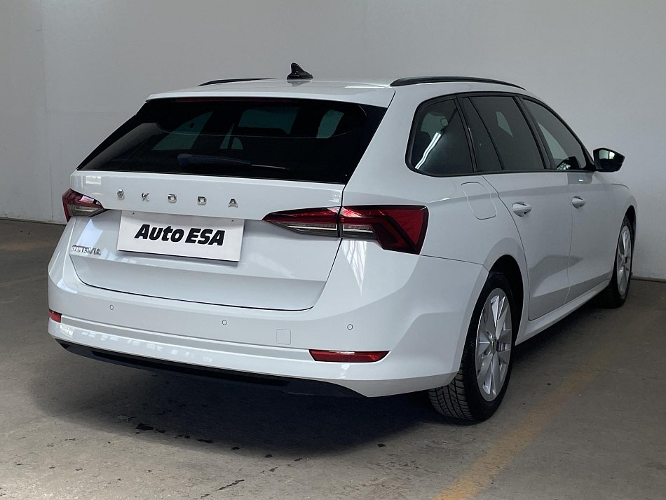 Škoda Octavia IV 1.5TSi Style