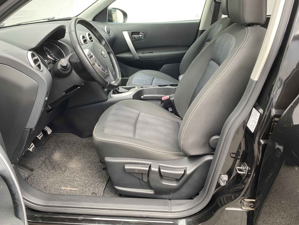 Nissan Qashqai 2.0 N-Connecta