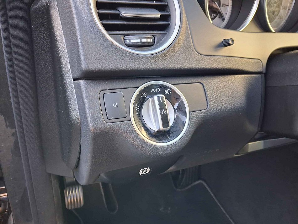 Mercedes-Benz Třída C 2.0 CDI 