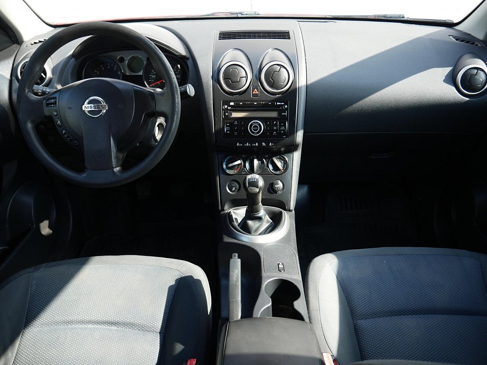 Nissan Qashqai 1.6i 
