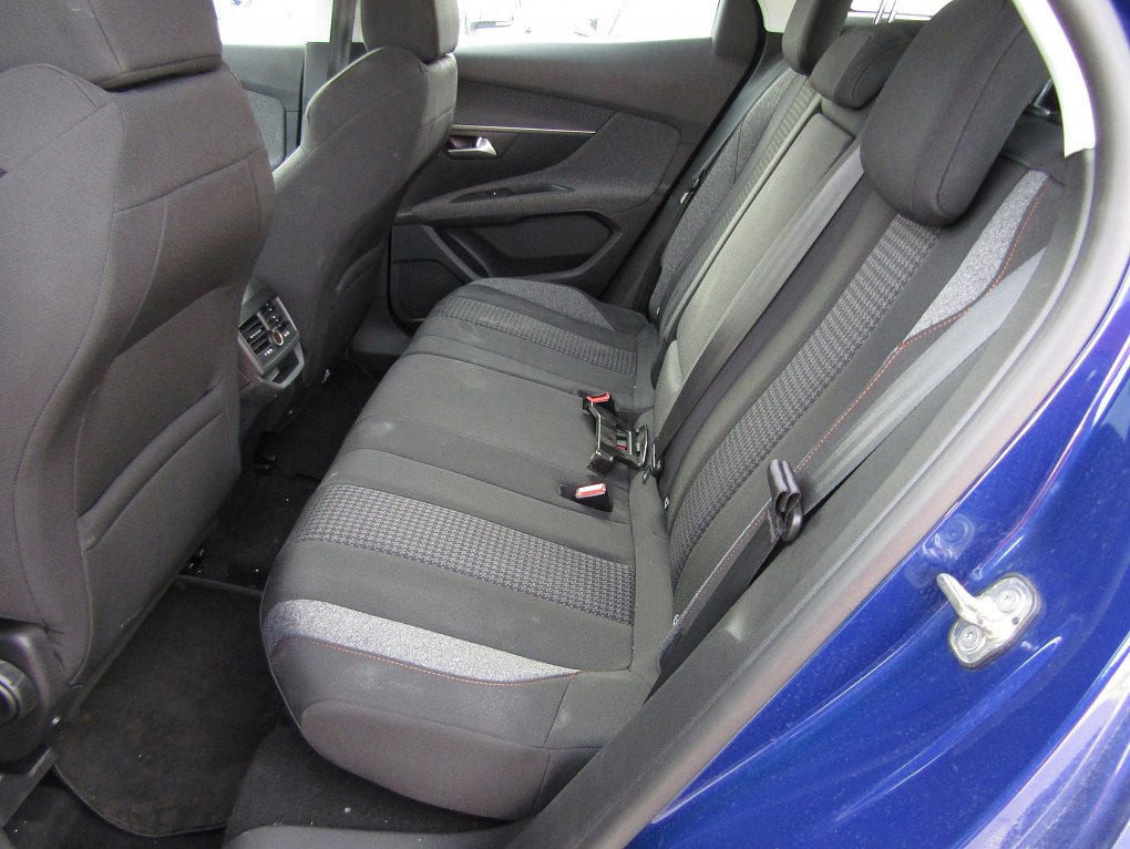 Peugeot 3008 1.5 HDi Active