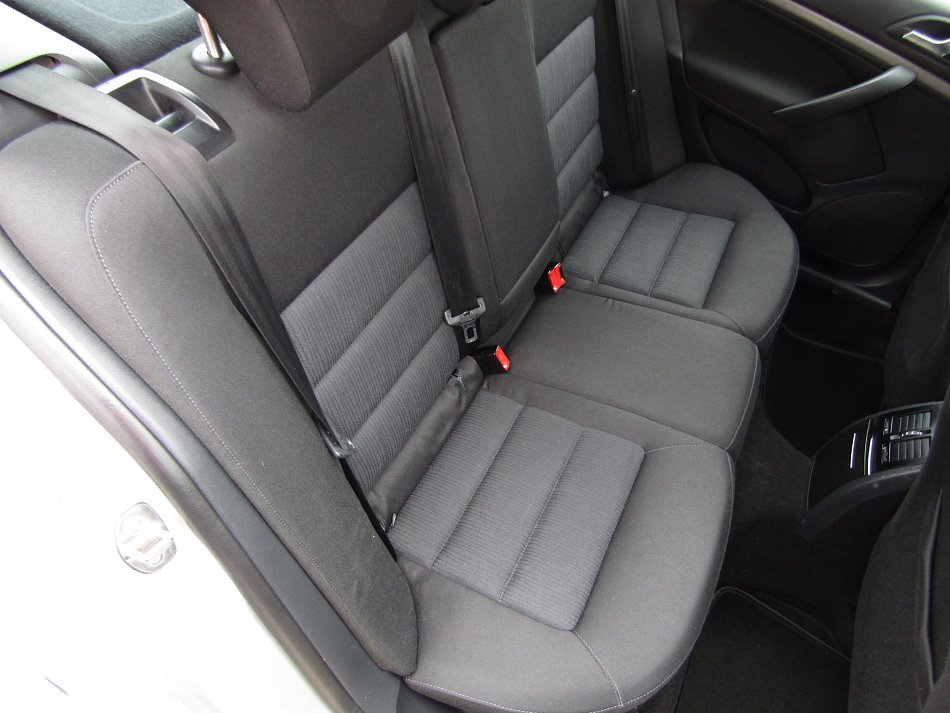 Škoda Octavia II 2.0TDi Elegance