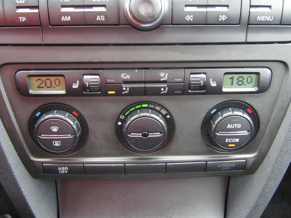 Škoda Octavia II 2.0TDi Elegance