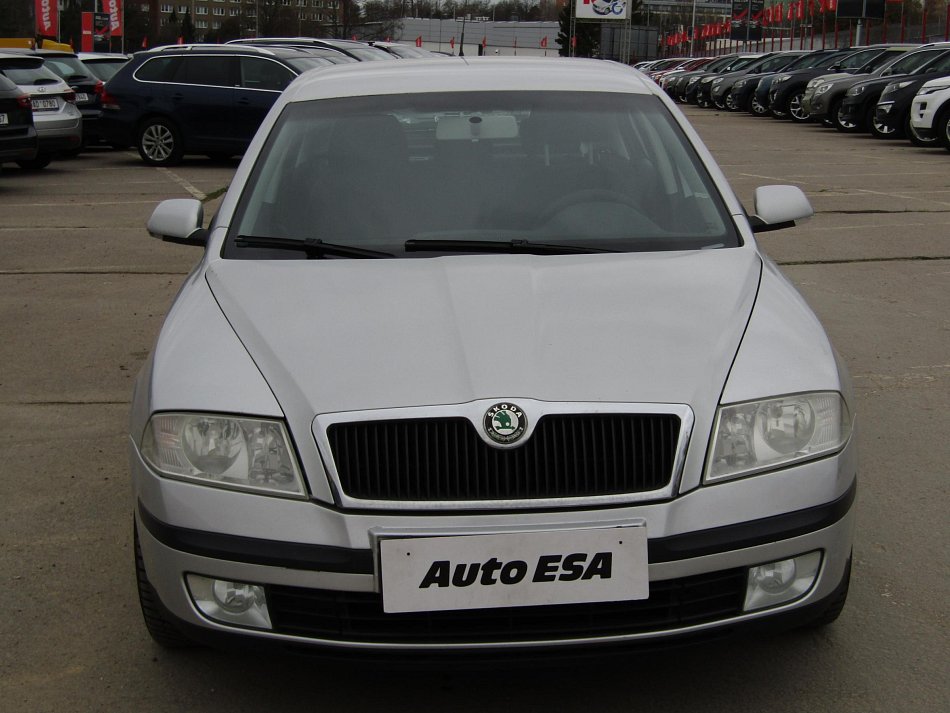 Škoda Octavia II 2.0TDi Elegance
