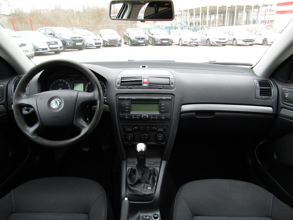 Škoda Octavia II 2.0TDi Elegance