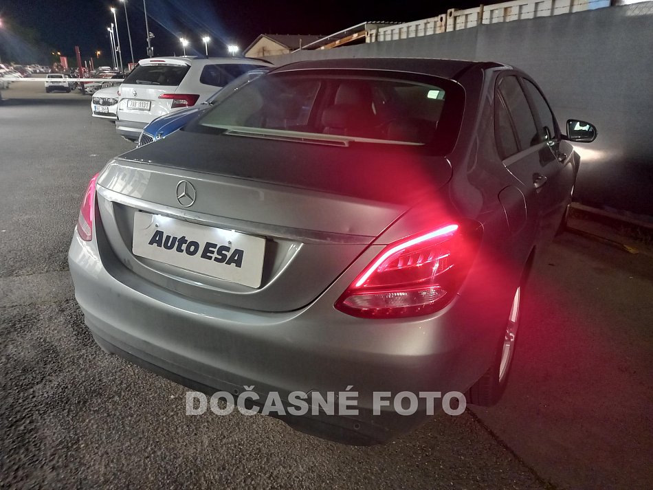 Mercedes-Benz Třída C 1.6  C180