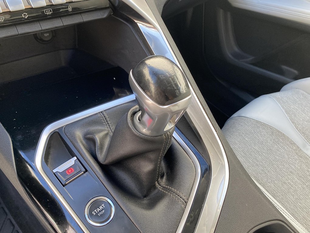 Peugeot 5008 1.5 HDi Allure 7míst