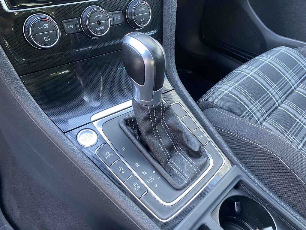 Volkswagen Golf 2.0 TDi GTD