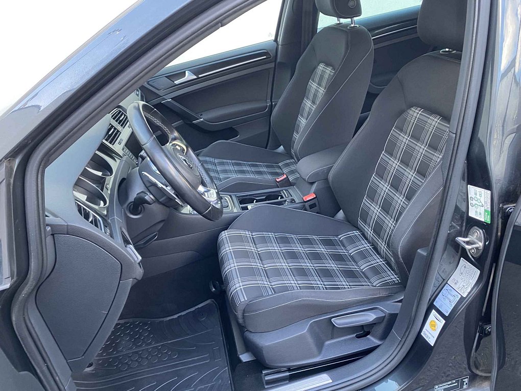 Volkswagen Golf 2.0 TDi GTD