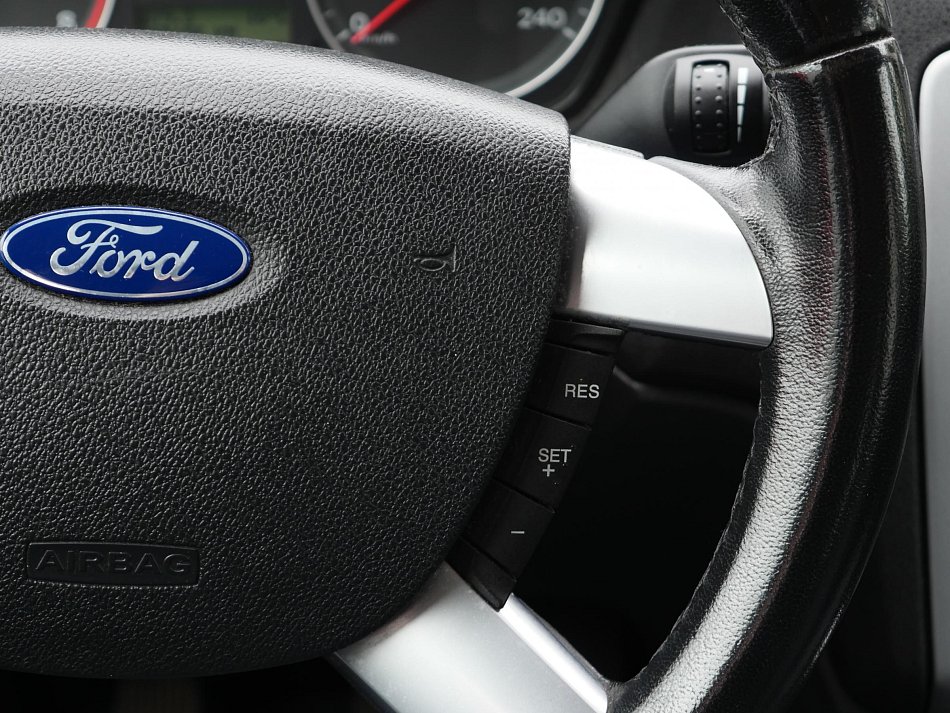 Ford Focus 1.6 16V 