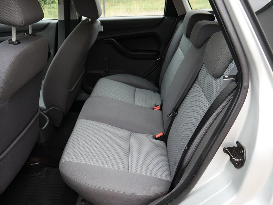 Ford Focus 1.6 16V 