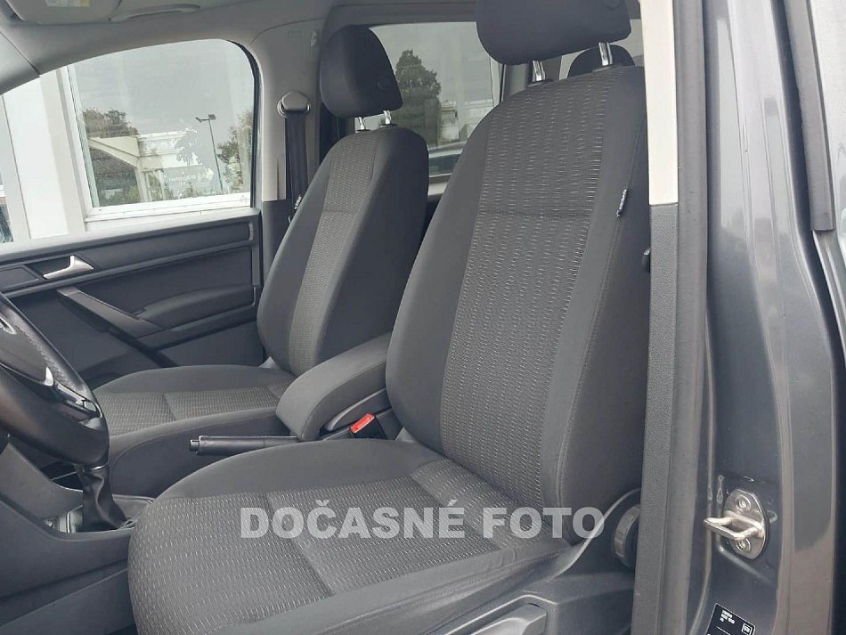 Volkswagen Caddy 2.0TDi Comfortline MAXi 7míst