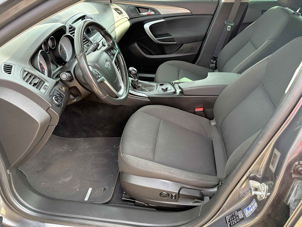 Opel Insignia 1.4T 