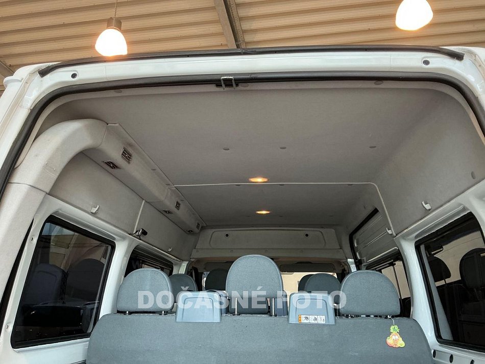 Ford Transit 2.2TDCi Trend L2H2 8míst