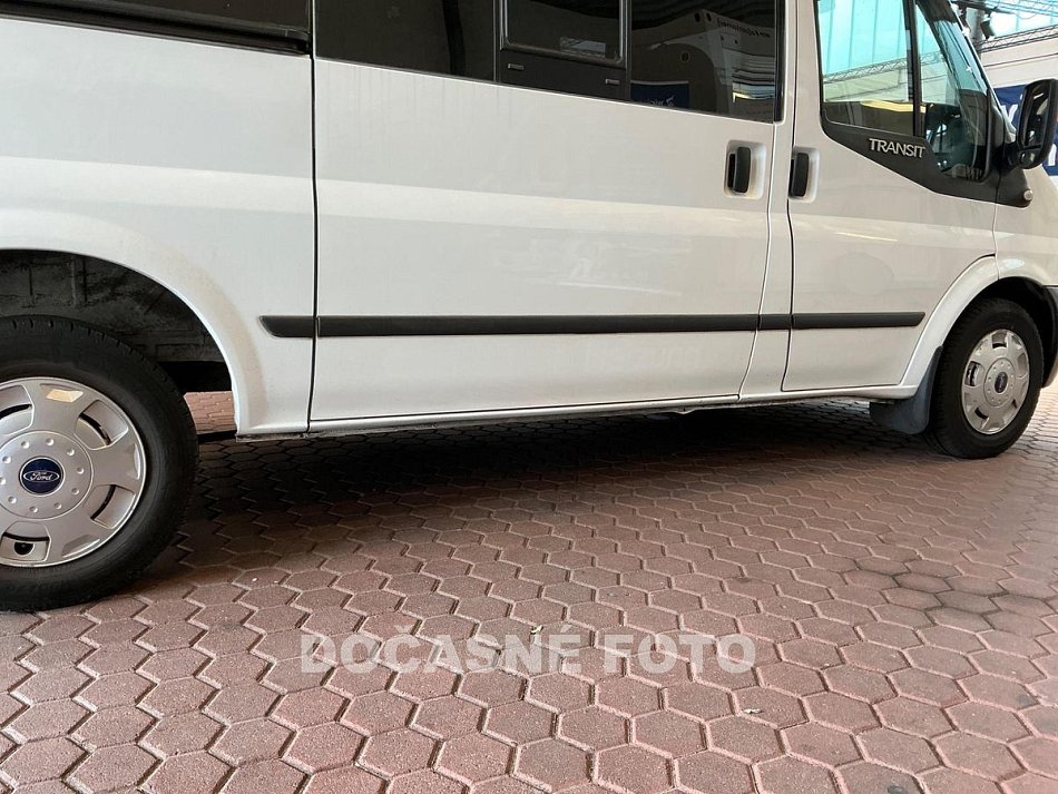 Ford Transit 2.2TDCi Trend L2H2 8míst