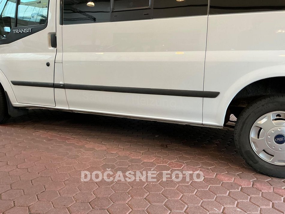 Ford Transit 2.2TDCi Trend L2H2 8míst