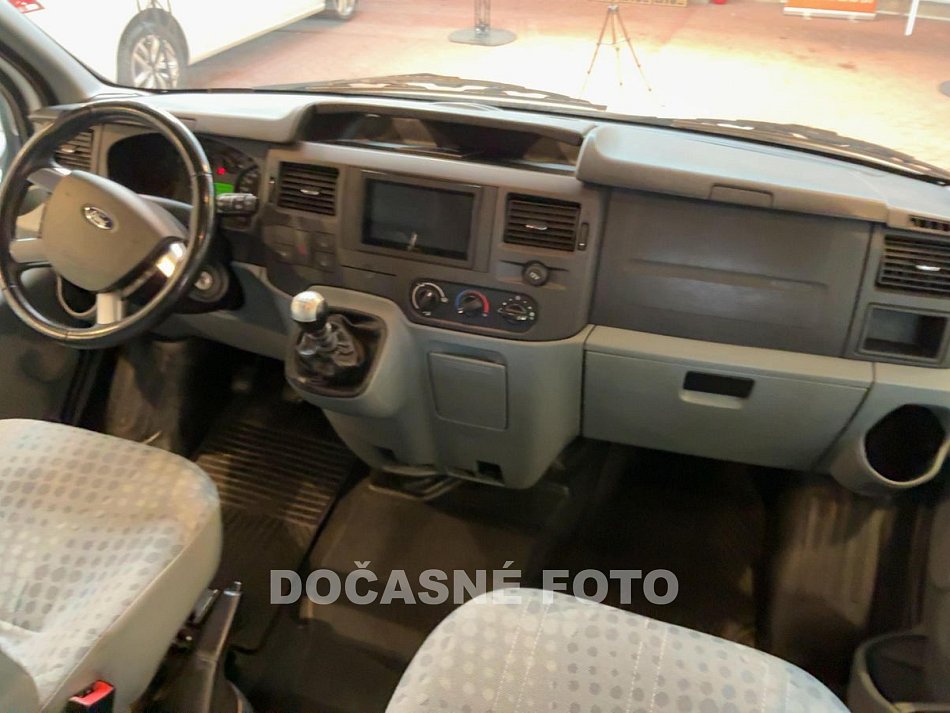 Ford Transit 2.2TDCi Trend L2H2 8míst