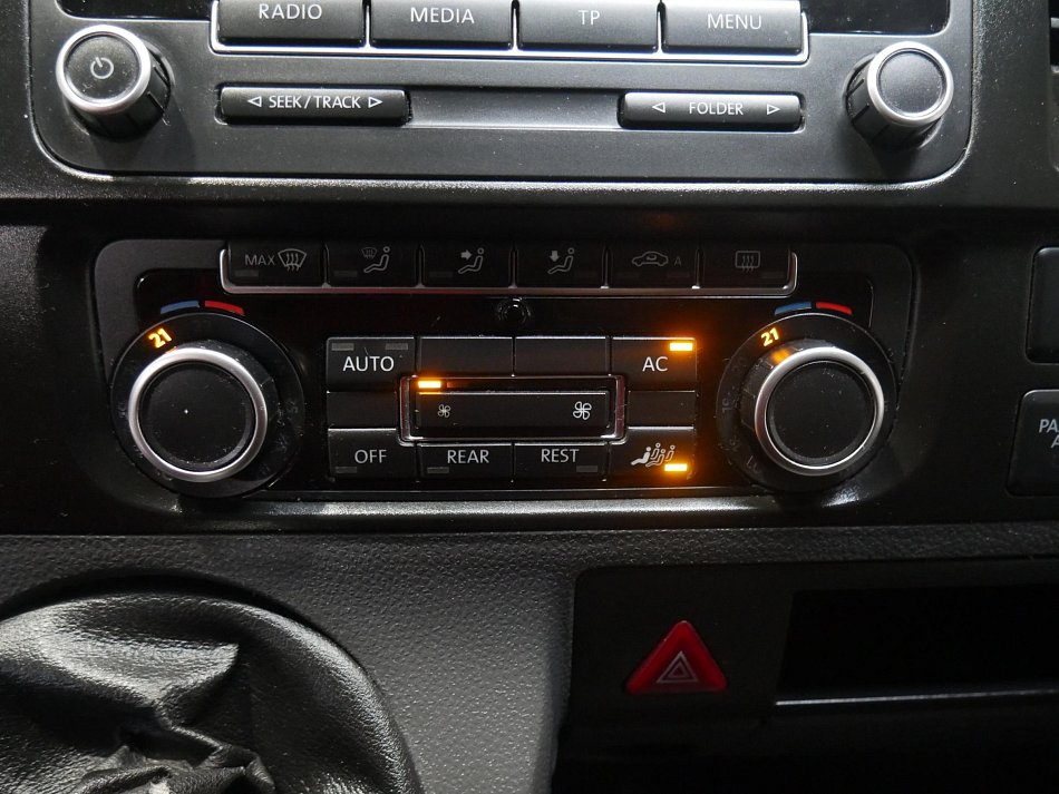 Volkswagen Caravelle 2.0TDi  L2 9míst