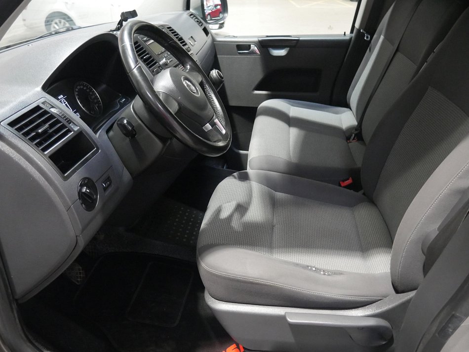 Volkswagen Caravelle 2.0TDi  L2 9míst