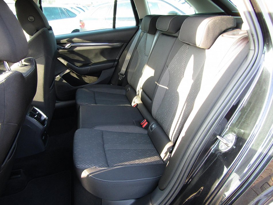 Škoda Octavia IV 2.0 TDi Style