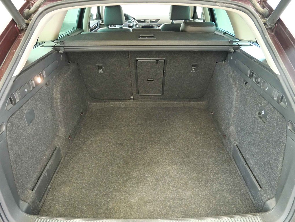 Škoda Superb III 2.0TDi L&K 4x4