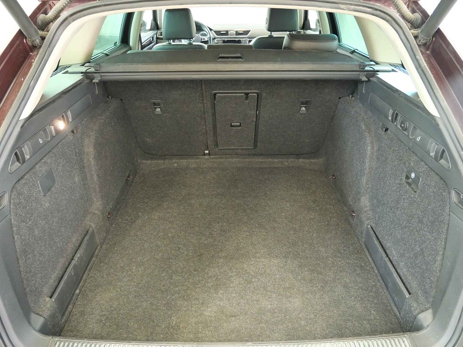 Škoda Superb III 2.0TDi L&K 4x4