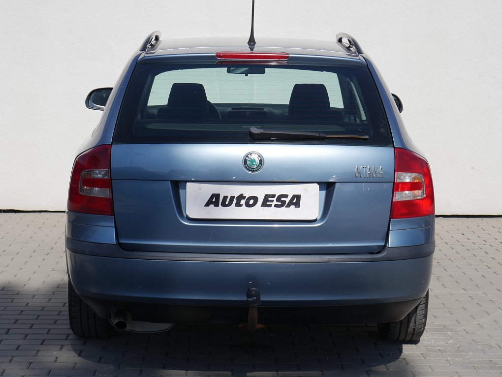 Škoda Octavia II 1.6 MPi Active