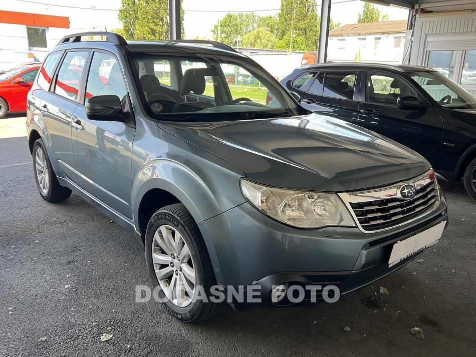 Subaru Forester 2.0i  4x4
