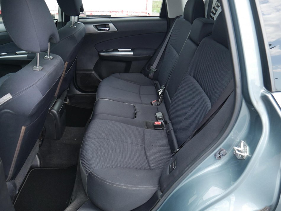 Subaru Forester 2.0i  4x4