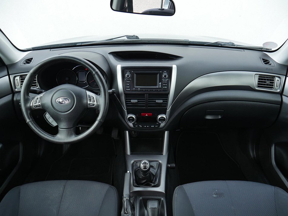 Subaru Forester 2.0i  4x4