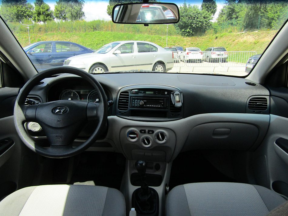Hyundai Accent 1.4i 