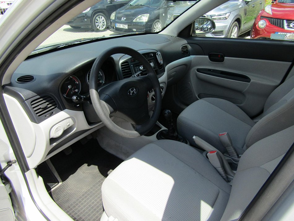 Hyundai Accent 1.4i 