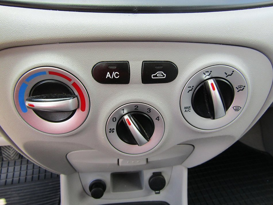Hyundai Accent 1.4i 